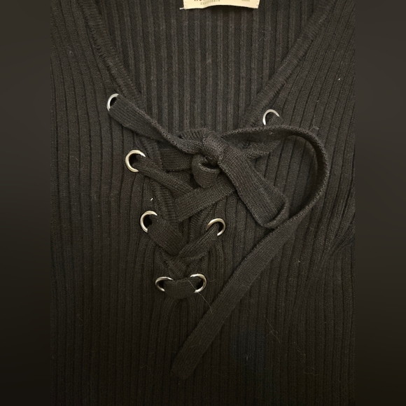Black Ribbed Lace-Up Sweater - Picture 2 of 4